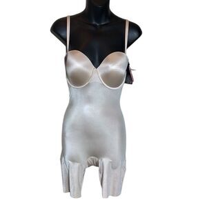 Spanx women’s large suit your fancy convertible strapless mid thigh bodysuit